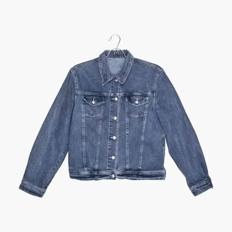 سترة جلدية من قماش الدنيم