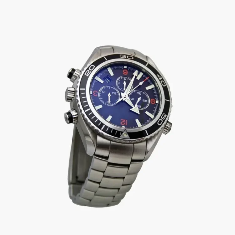 ساعة من الفولاذ المقاوم للصدأ