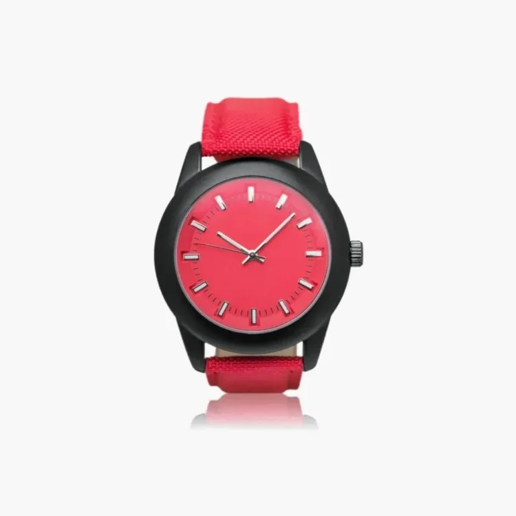 ساعة حمراء