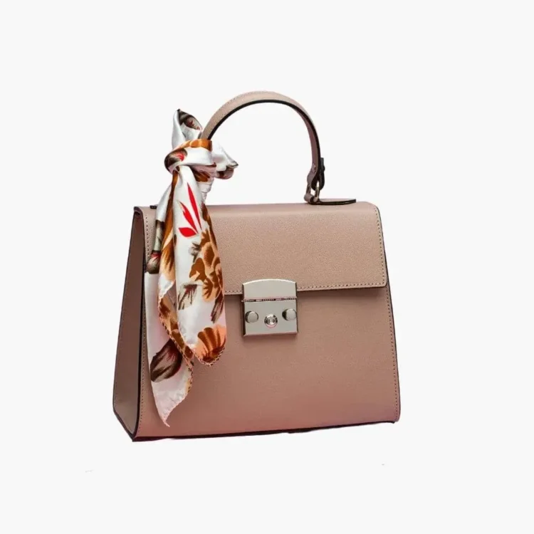 حقيبة يد نسائية