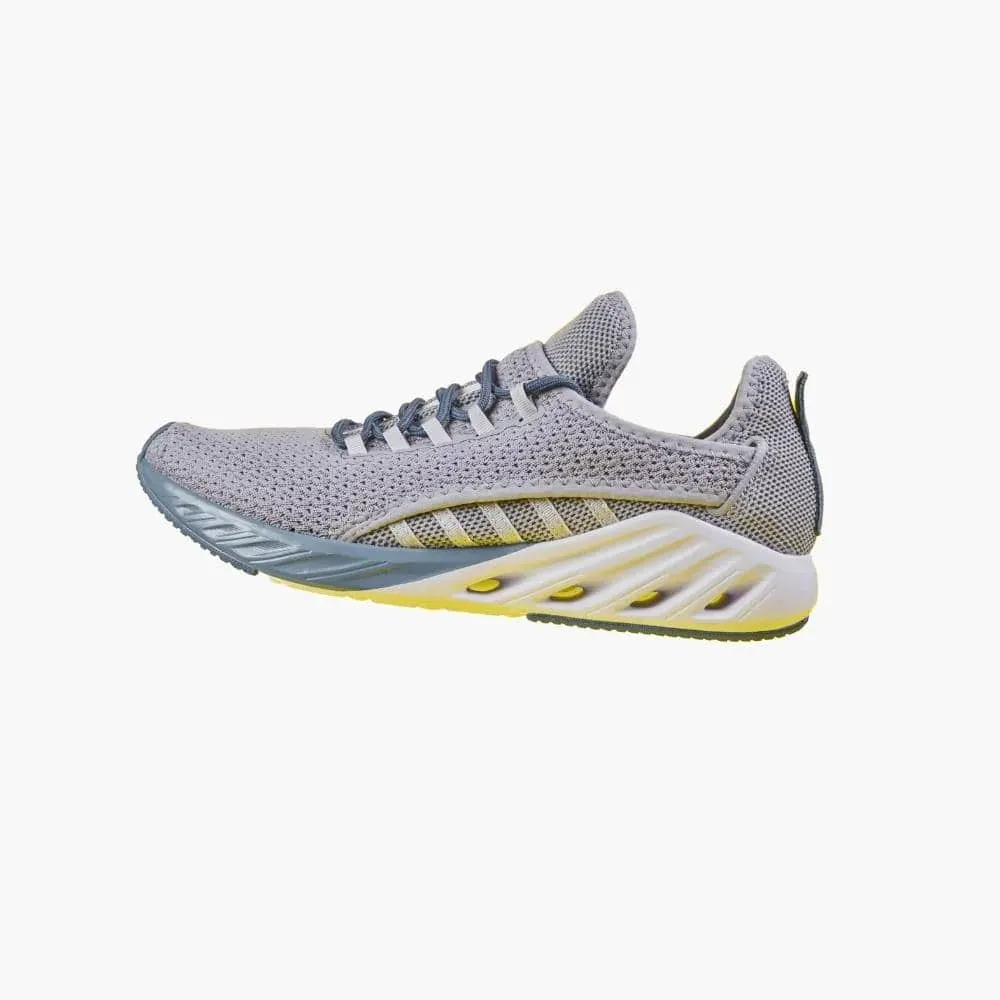 أحذية رجالية جديدة